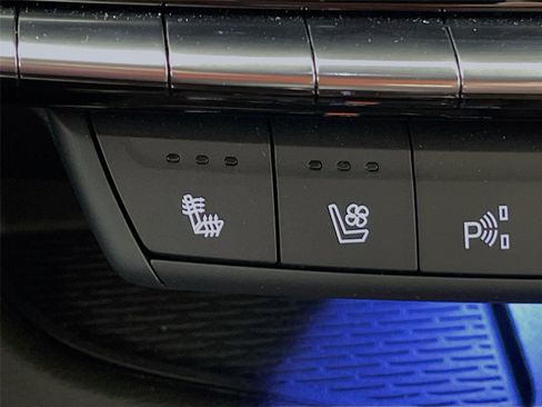 Used 2025 Cadillac CT5 V image 25