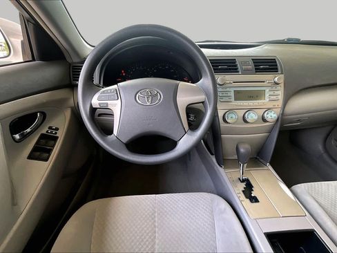 Used 2009 Toyota Camry FWD image 5