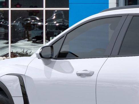 New 2025 Chevrolet Blazer EV LT image 12