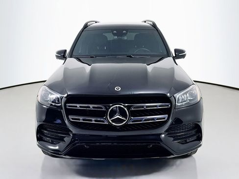 Used 2023 Mercedes-Benz GLS 580 4MATIC image 2