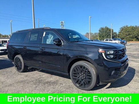 New 2026 Ford Expedition Max Platinum w/ Stealth Performance Package AWD/4WD image 3