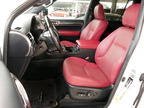 Used 2023 Lexus GX 460 Premium image 2