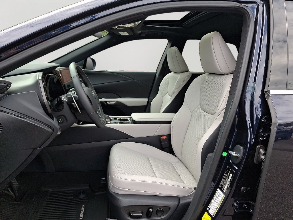 Certified 2026 Lexus RX 350 Premium w/ All Season Protection Package AWD/4WD image 15