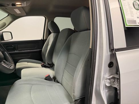 Used 2017 RAM 1500 Express RWD image 60