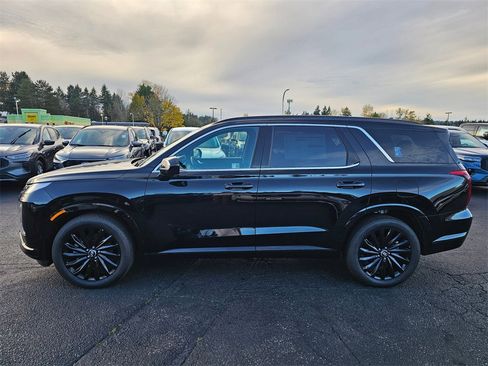 Used 2025 Hyundai Palisade Calligraphy image 4