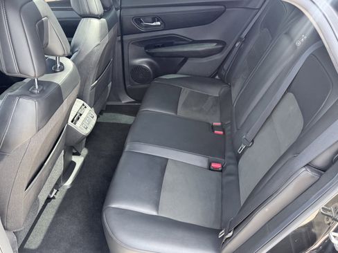 Used 2023 Nissan Ariya FWD image 31