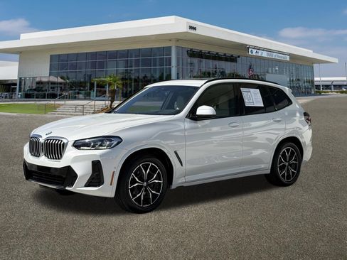 Used 2024 BMW X3 xDrive30i w/ Premium Package AWD/4WD image 5