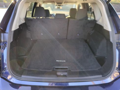 Certified 2025 Nissan Rogue SV image 19