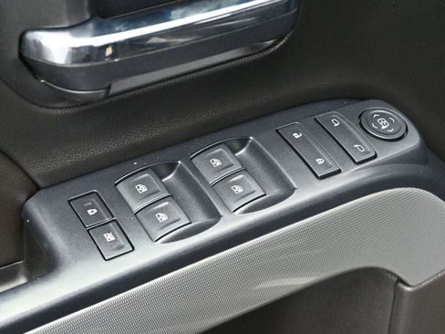 Used 2018 Chevrolet Silverado 1500 LT w/ All Star Edition image 9