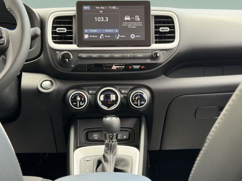 New 2026 Hyundai Venue SEL FWD image 11