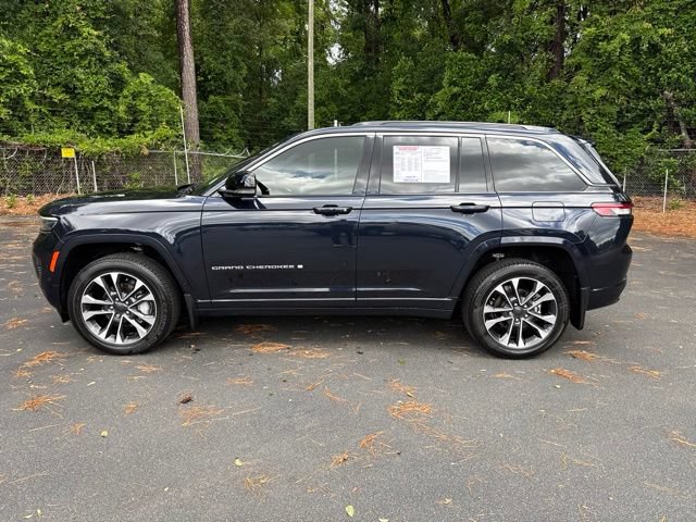 Used 2024 Jeep Grand Cherokee Overland w/ Trailer Tow Package AWD/4WD image 2