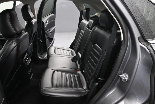 Used 2024 Ford Edge SEL AWD/4WD image 11