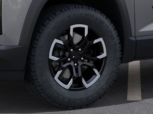 New 2027 Chevrolet Equinox ACTIV w/ Safety and Technology Package FWD image 9