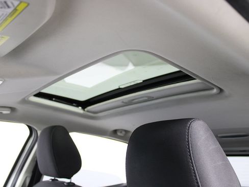 Used 2019 Ford EcoSport SE w/ SE Convenience Package FWD image 9