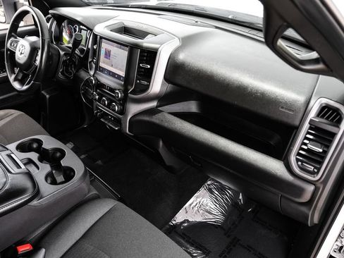 Used 2024 RAM 3500 Tradesman w/ Chrome Appearance Group AWD/4WD image 9