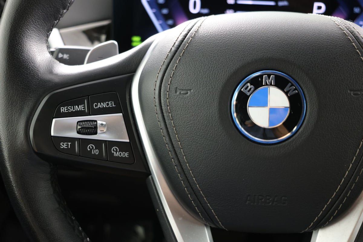 Used 2025 BMW X5 xDrive50e AWD/4WD image 29