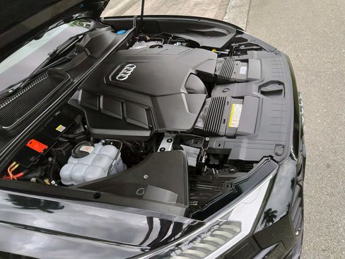 Used 2020 Audi Q8 Prestige w/ Prestige Package AWD/4WD image 49