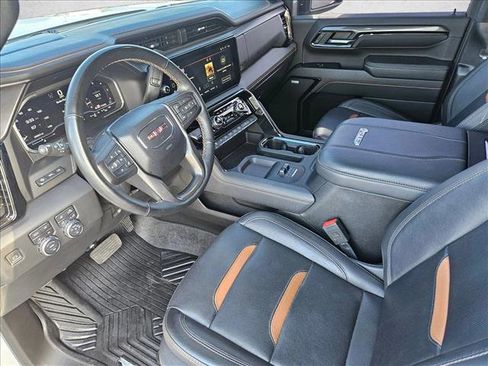 Used 2024 GMC Sierra 2500 AT4 w/ Technology Package image 9