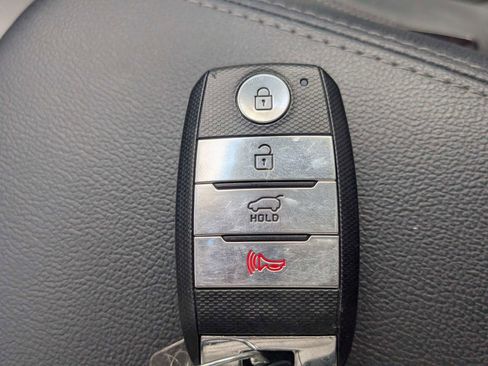 Used 2019 Kia Sorento EX FWD image 39