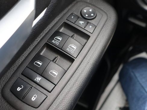 Used 2023 RAM 1500 Big Horn AWD/4WD image 23