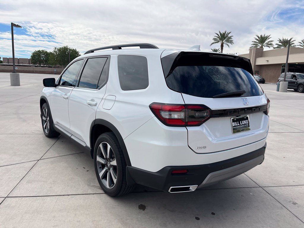 Used 2024 Honda Pilot Elite image 8