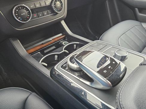 Used 2019 Mercedes-Benz GLS 450 4MATIC w/ Premium 1 Package image 30