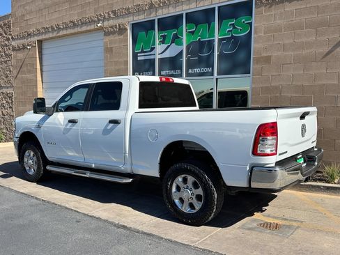 Used 2024 RAM 2500 Big Horn w/ Off Road Package AWD/4WD image 3