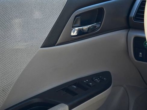 Used 2013 Honda Accord LX image 11