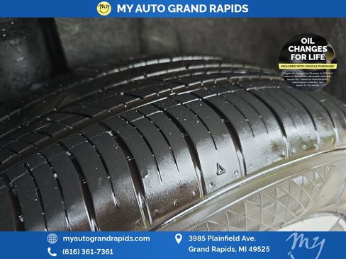 Used 2025 Volkswagen Atlas SE AWD/4WD image 33