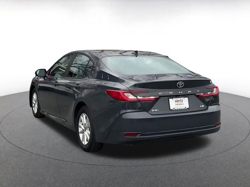Used 2025 Toyota Camry LE image 11