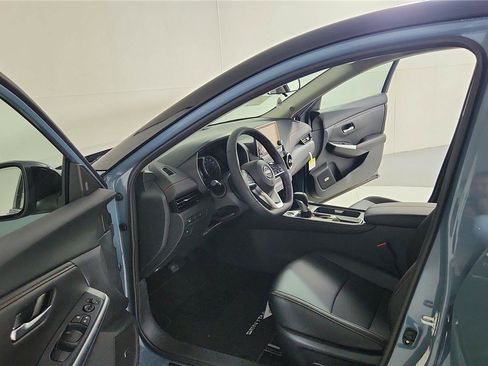 New 2025 Nissan Sentra SR w/ SR Premium Package image 15