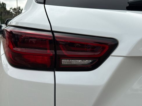 Used 2023 Chevrolet Blazer Premier w/ Driver Confidence II Package image 10