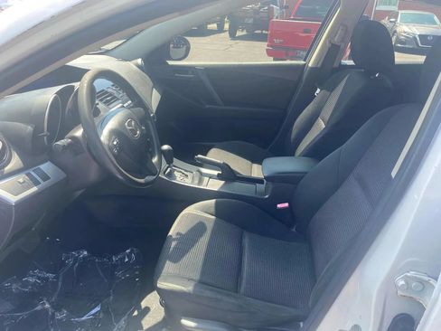 Used 2013 MAZDA MAZDA3 i SV w/ Convenience Pkg FWD image 9