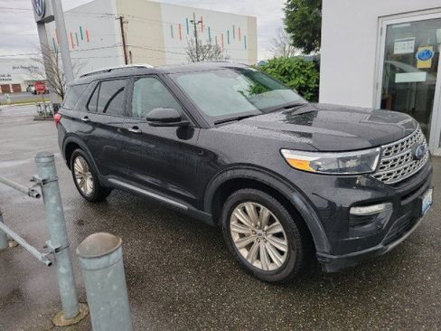 Used 2022 Ford Explorer Limited w/ Equipment Group 301A image 10