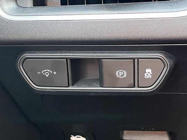 Certified 2026 Kia K4 FWD image 32