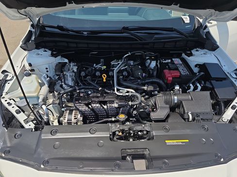 Used 2025 Nissan Altima 2.5 SV FWD image 19