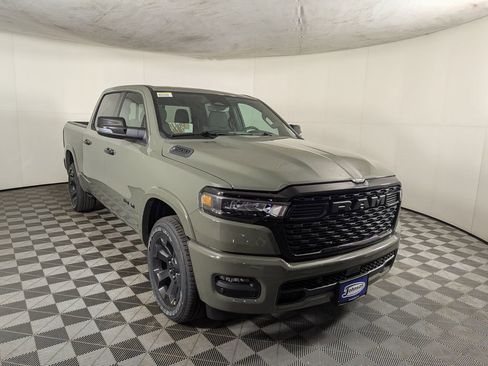 New 2026 RAM 1500 4x4 Crew Cab image 5