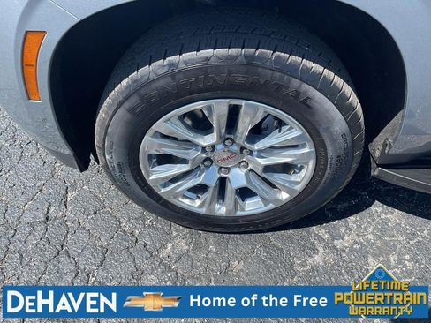 Used 2025 GMC Yukon XL Denali AWD/4WD image 10