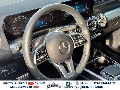 Used 2023 Mercedes-Benz GLB 250 image 21