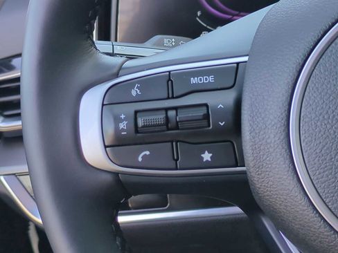 Used 2023 Kia Sportage EX image 24