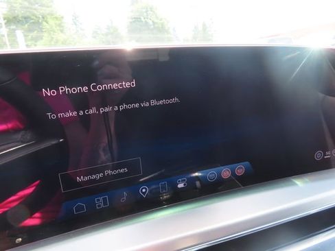 Used 2025 Cadillac Lyriq Luxury RWD image 28