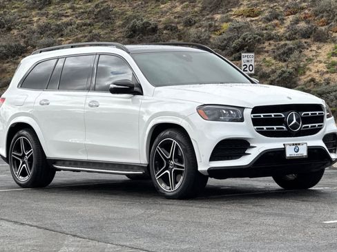 Used 2022 Mercedes-Benz GLS 450 4MATIC image 5