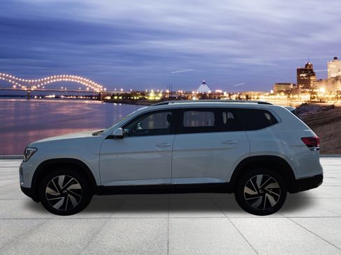 New 2026 Volkswagen Atlas SEL image 2