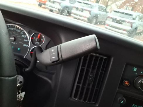 Used 2021 Chevrolet Express 2500 Extended w/ Driver Convenience Package image 22