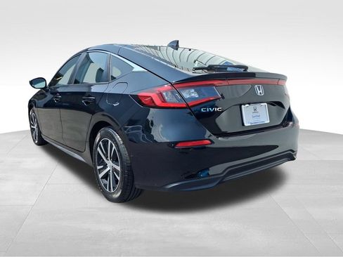 Used 2024 Honda Civic LX image 3