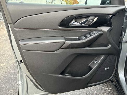 Certified 2023 Chevrolet Traverse RS w/ LPO, Floor Liner Package image 23