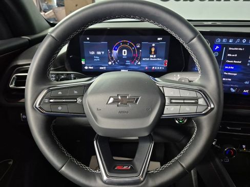 Used 2026 Chevrolet Traverse Z71 w/ Driver Confidence Package AWD/4WD image 9