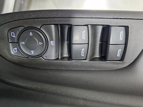 Used 2022 Chevrolet Equinox LT image 33