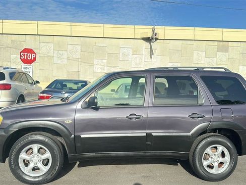 Used 2006 MAZDA Tribute I FWD image 12