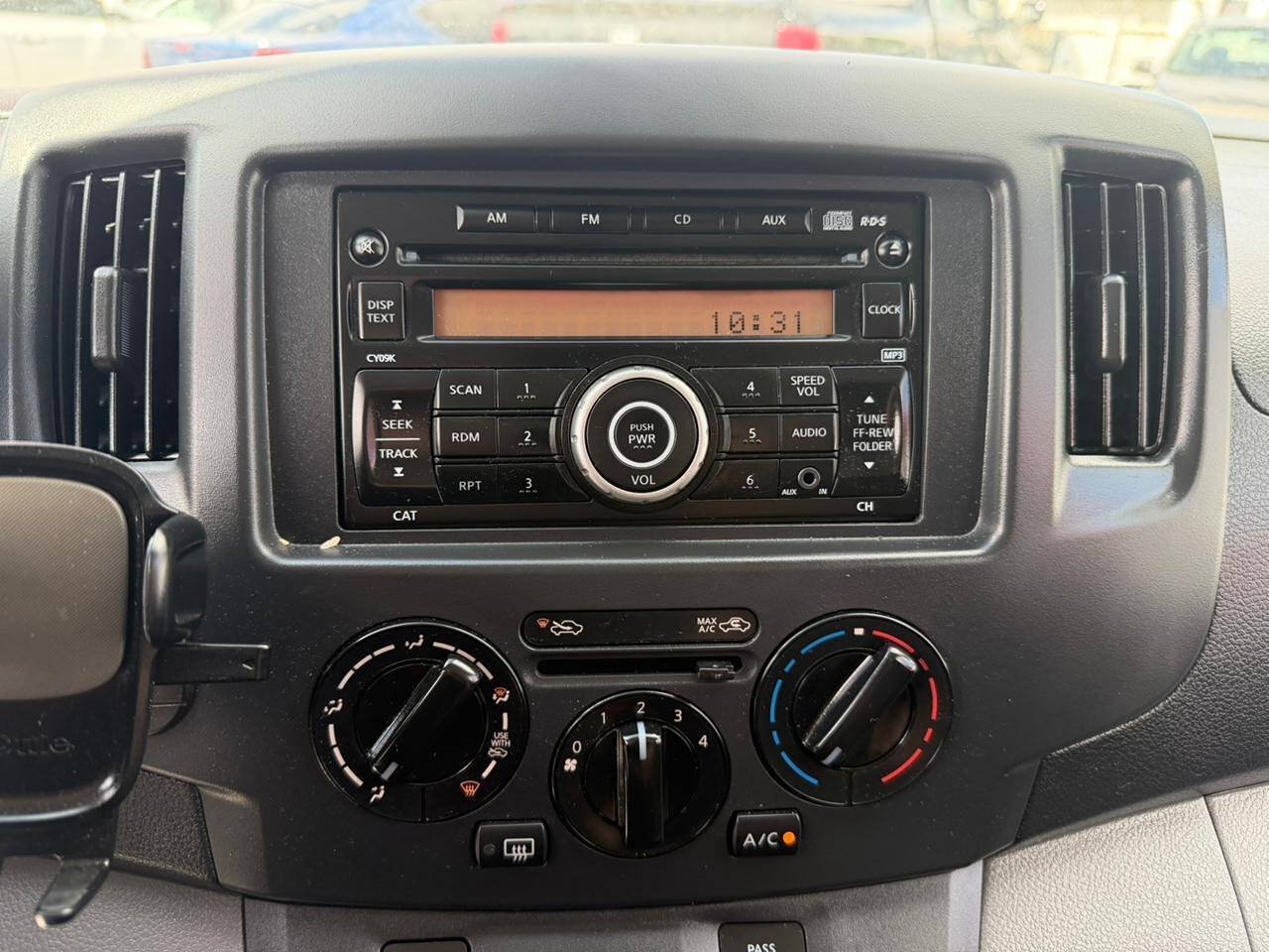 Used 2017 Nissan NV200 S w/ Cruise Control Package FWD image 3